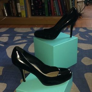 Vince Camuto Black Closed Toe Pumps
